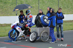 gemeinsames Warten auf der Start